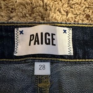 Adorable shorts perfect with a cute white tank !